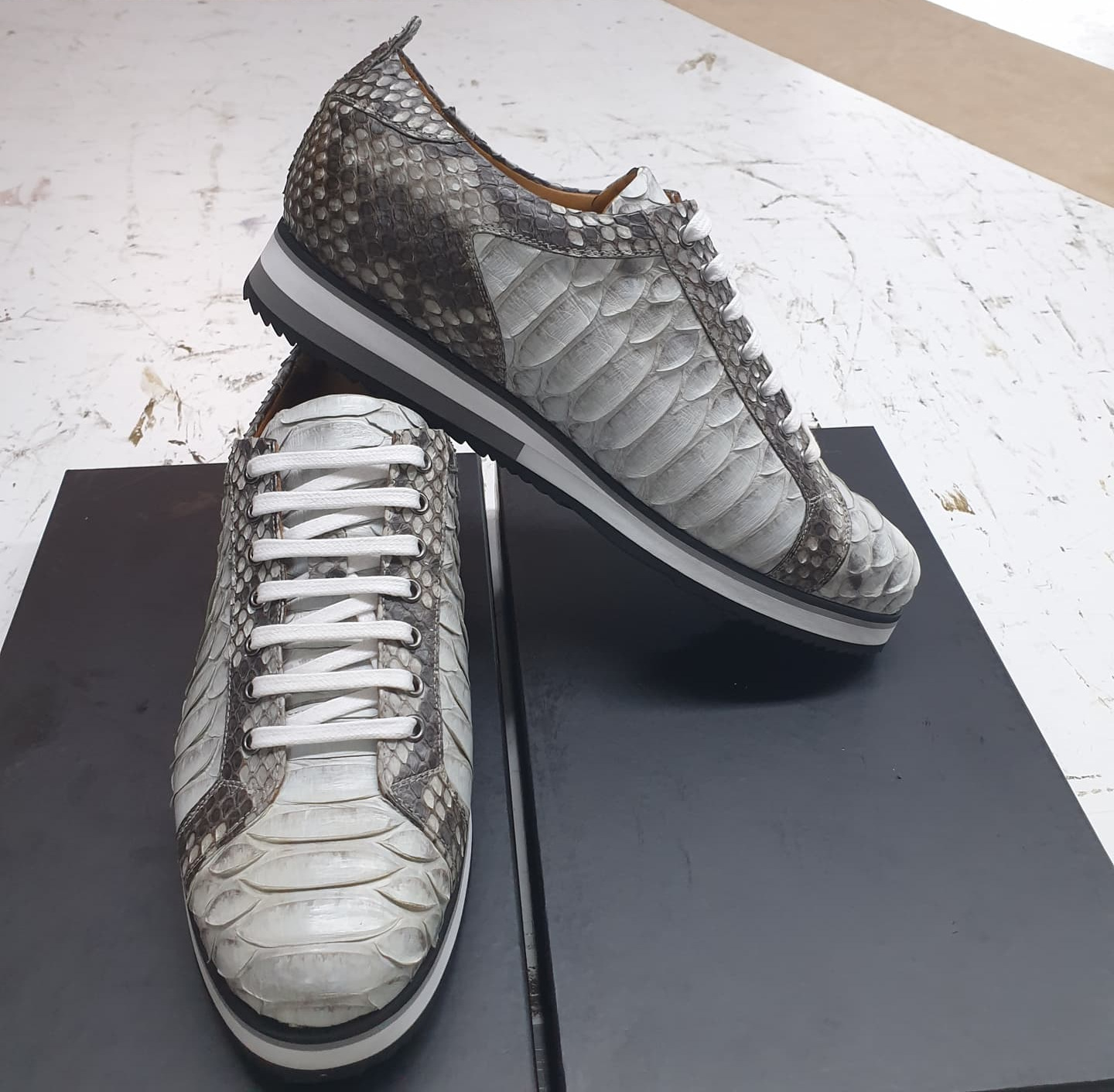 Grey Python Leather Shoes 03